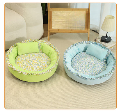 Best-Selling Soft Pet Bed | Cozy Ruffled Nest with Floral Lining (60cm Diameter)