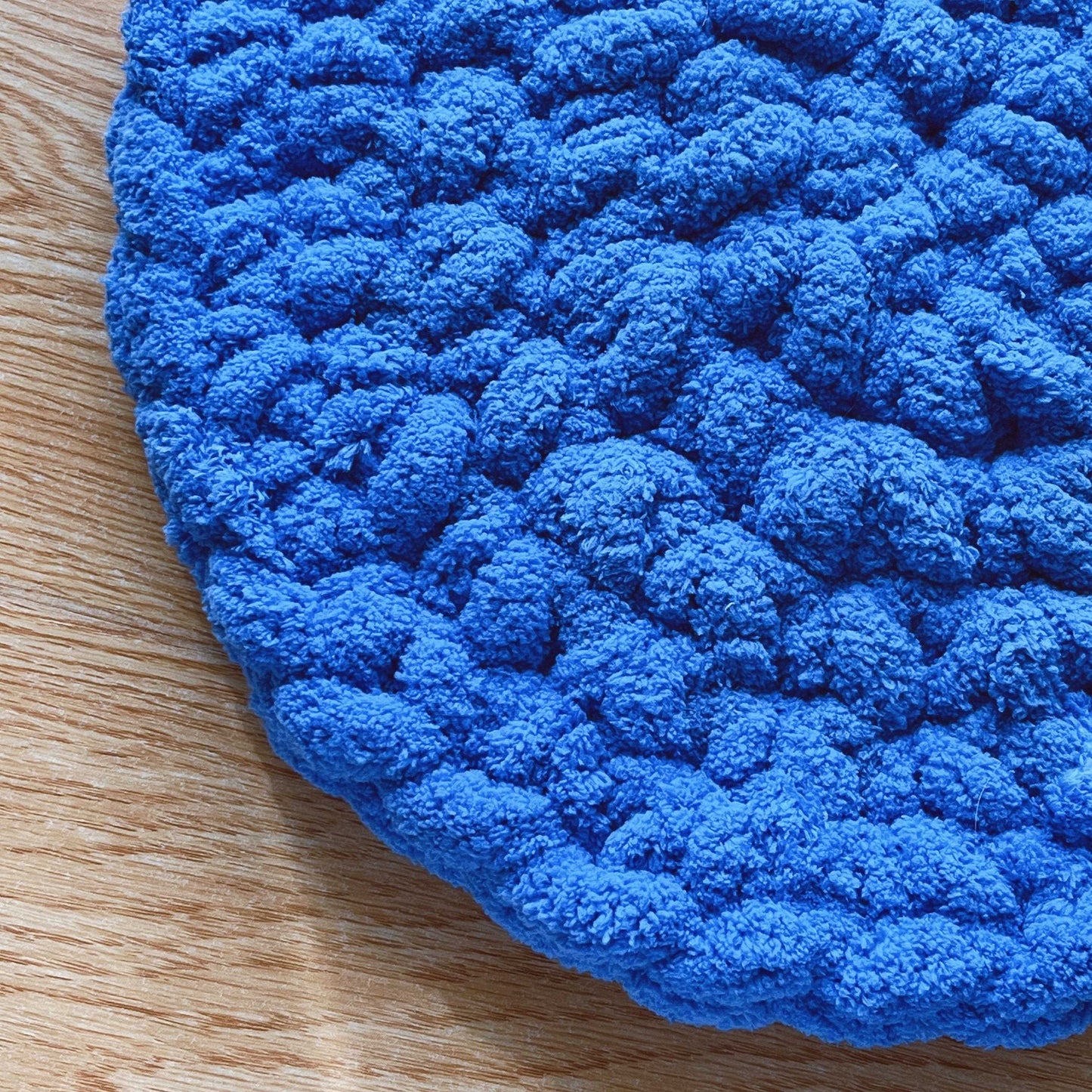 Dual-Use Fluffy Pet & Human Round Cushion | Soft Chenille Floor Mat for Dogs/Cats & Living Room (Non-Slip, Washable, Multi-Color)