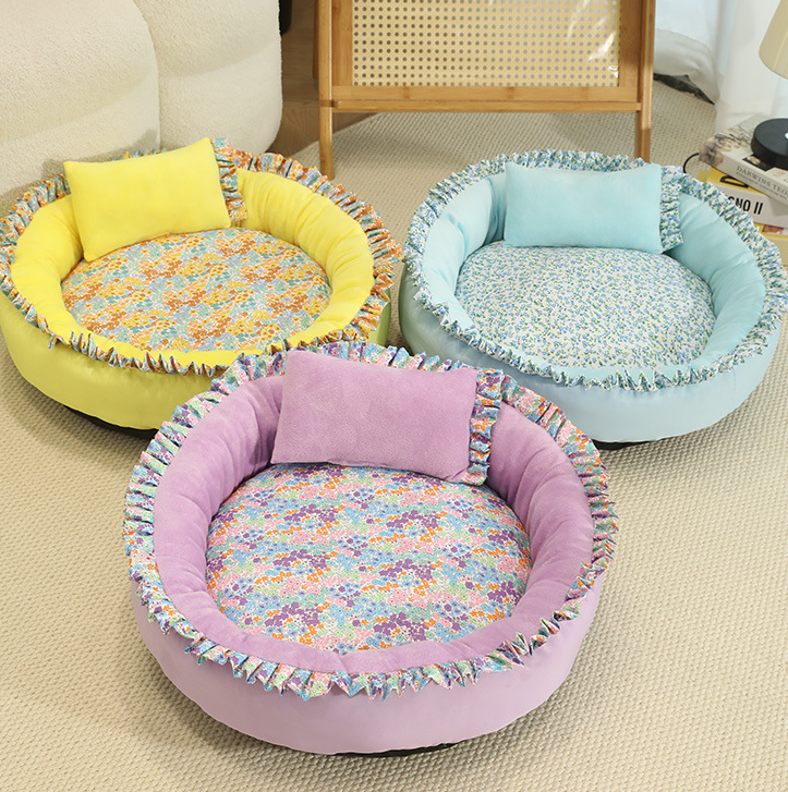 Best-Selling Soft Pet Bed | Cozy Ruffled Nest with Floral Lining (60cm Diameter)